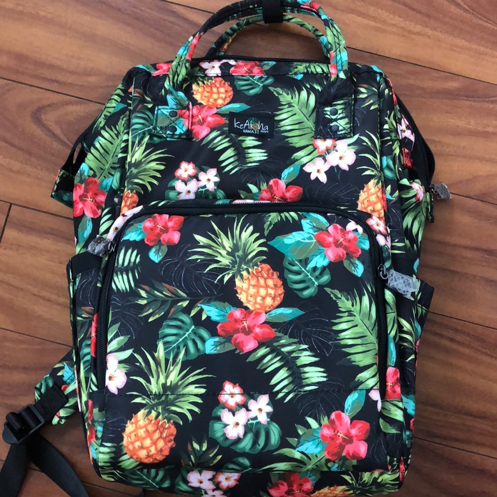 Multi pocket back pack